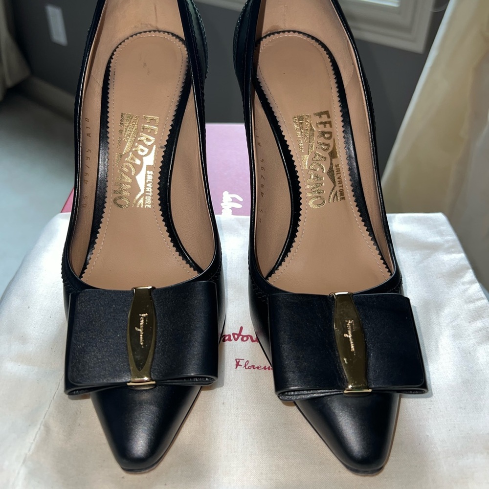 Salvatore Ferragamo Edina Heels - Picture 8 of 9